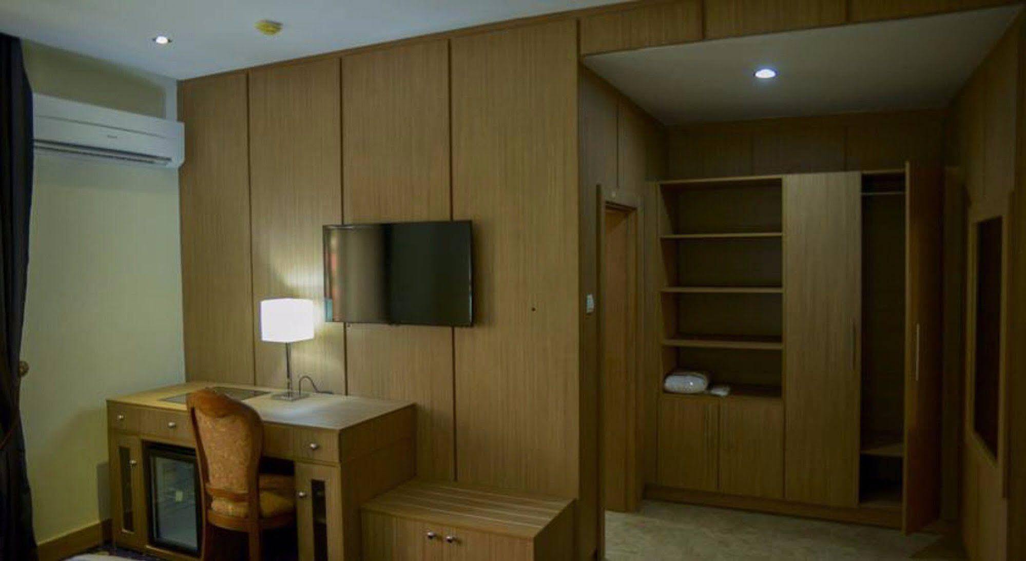 Cubana Suites Mobushipe Bagian luar foto